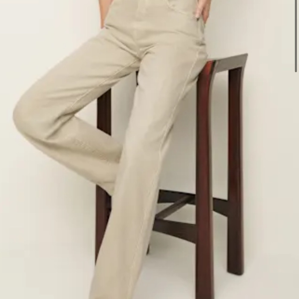 Reformation Val 90s Mid Rise Straight Jeans in Vintage Oatmeal